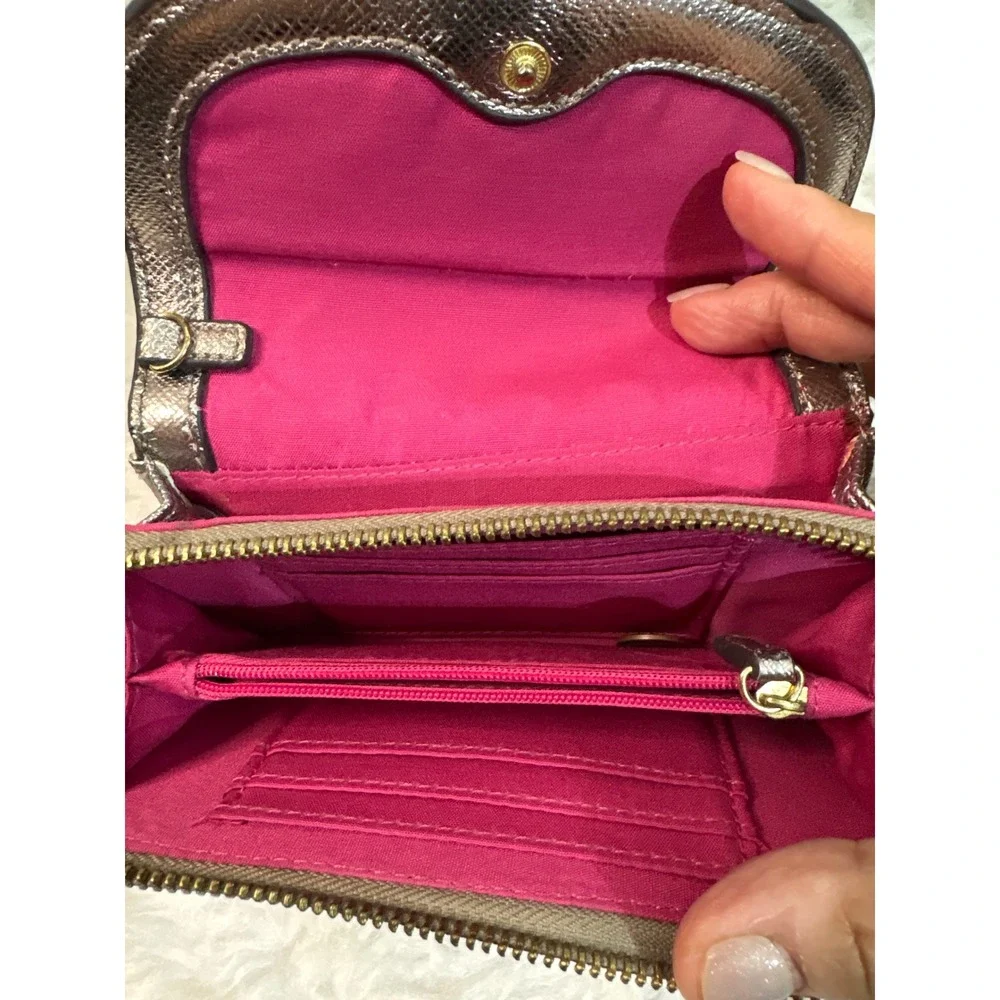 Liz Claiborne Metallic Pewter Wallet Pink‎ Interior Zip Around Snap Organizer